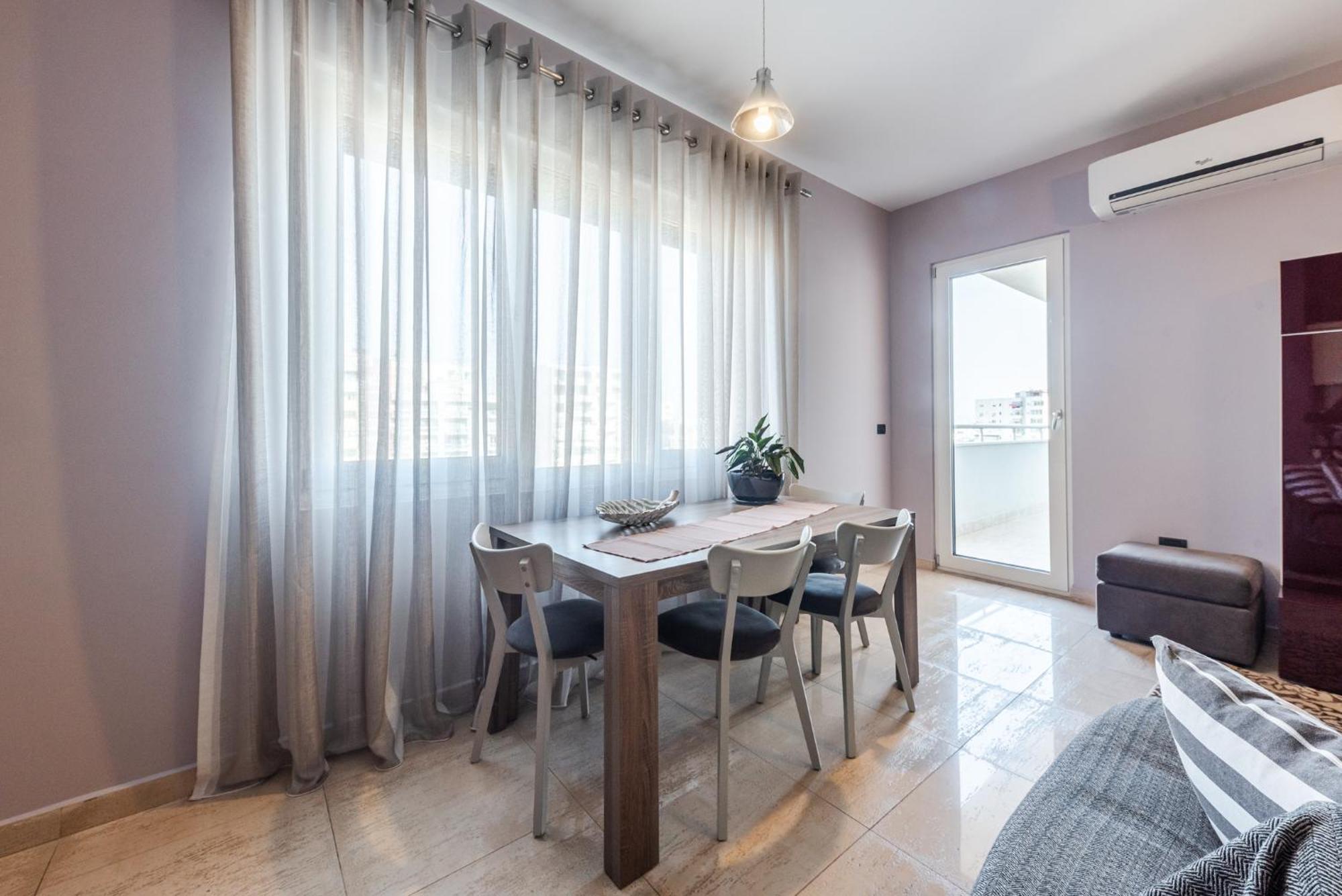 Main Square Apartment Durrës Zewnętrze zdjęcie